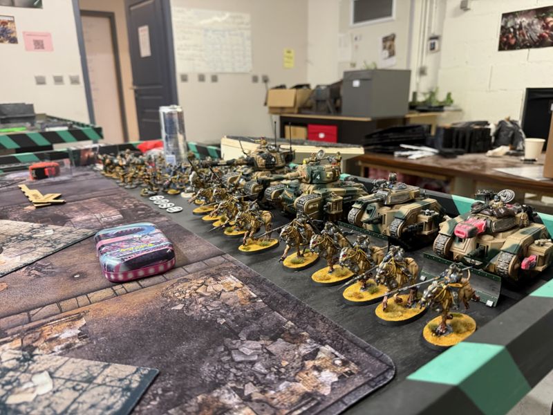 Figurines warhammer 40000 : Tanks et cavaleries de l'Astra Militarum